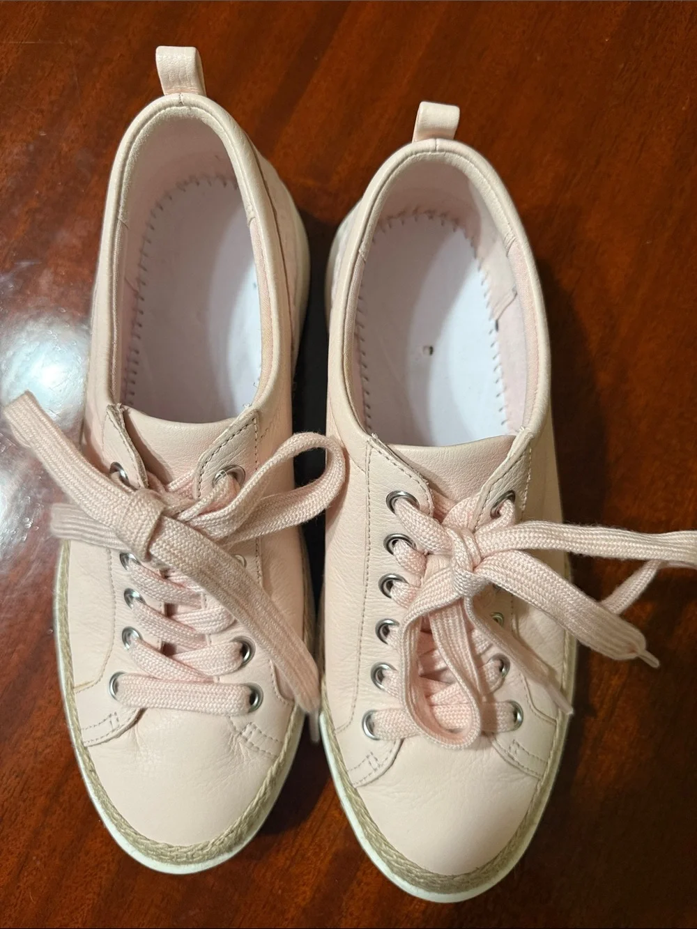 Vionic Winny leather sneakers